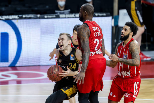 从而吸引更 从而吸引更